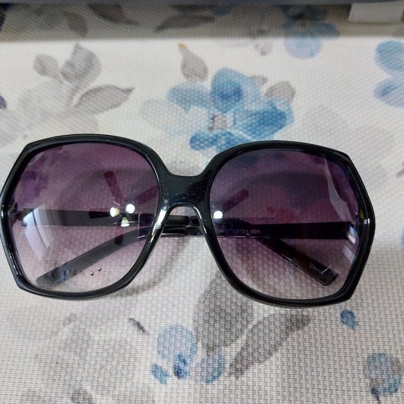 Beautiful Geometric Black Sunglasses Perfect Summer Shades Trendy Chic Cute - Picture 7 of 7